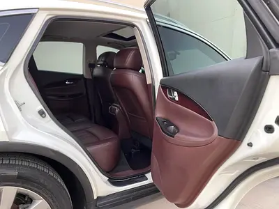 2015 Infiniti QX50 — фото 16
