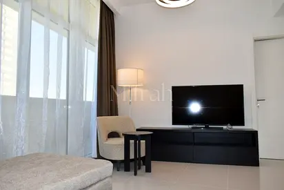 شقة مفروشة بغرفة نوم واحدة | برج 108 JVC | شرفة مطلة على وسط المدينة