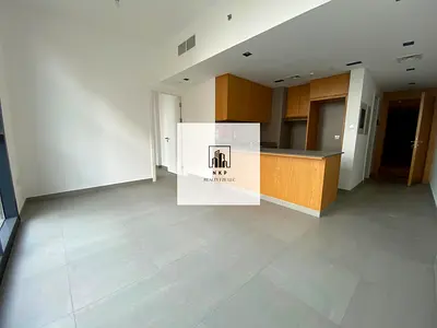 Specious luxury apartment for rent