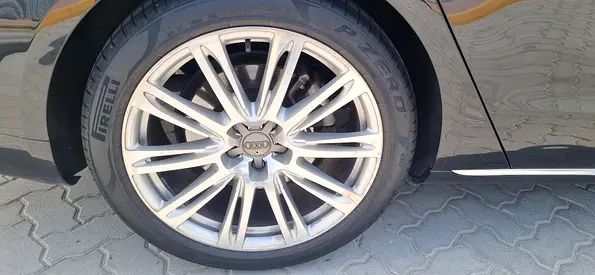 صورة مصغرة 3 لـ 2015 AUDI A8