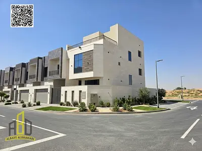 Villa for rent, corner location on two streets, first occupancy, prime location with a very special roof terrace.