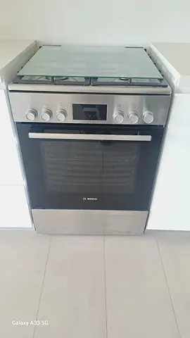 Bosch New Model Electric & Gas Combination Freestanding Cooker 60x60cm