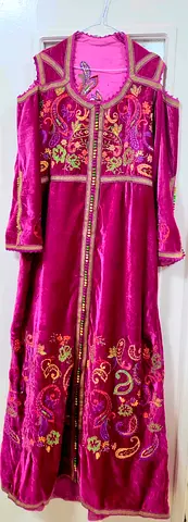 Traditional embroidered velvet long kaftan  - deep magenta, size M/L