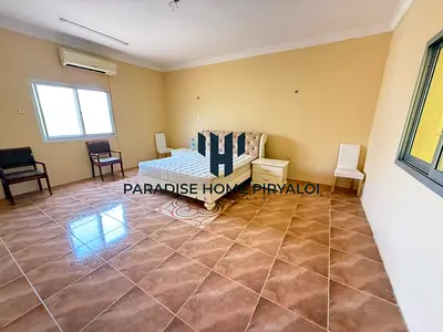 Spacious 2 Bedroom Hall Near KEZAD