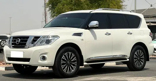 2015 NISSAN PATROL PLATINUM V8 | GCC | LUXURY & POWER/EXTRA CLEAN CAR IS FOR SALE