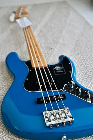 New Fender 0147522335 Player II Modified Active Jazz Bass®, Maple Fingerboard