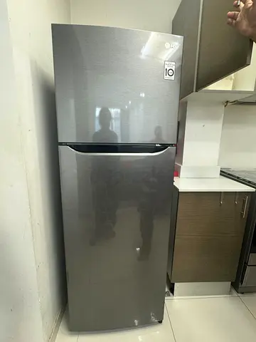 L.G fridge 402 litter for sell 💯 good working