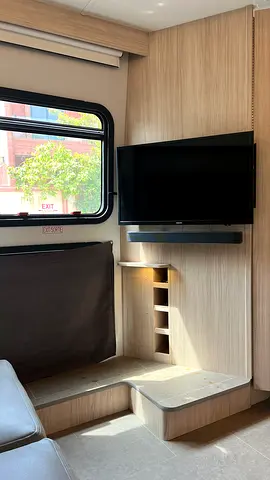2024 Mercedes-BENZ SPRINTER — миниатюра 18