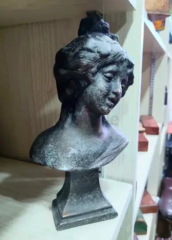 Bronze bust sculpture-23cm height