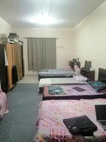 Bed Space Available- Muslims