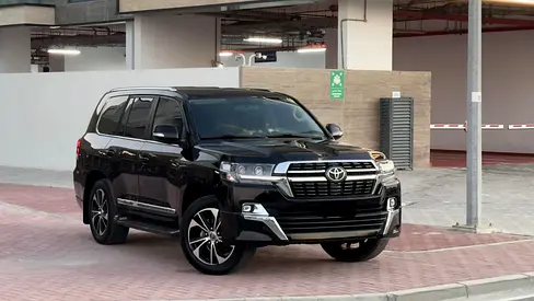 صورة 2 لـ 2018 Toyota LAND CRUISER