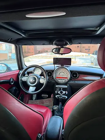 2009 MINI COOPER — миниатюра 4
