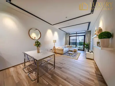 1BR Plus Maids | Vacant Unit | Great Holiday Home