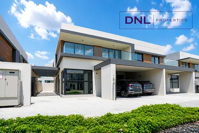 Twin Villa | Spacious 5BR+Maid's | Genuine sale