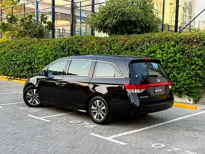 2015 Honda ODYSSEY 照片 2