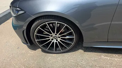 Mercedes-Benz CLS 350, excellent condition, driven by a lady.