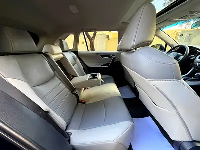 2025 Toyota RAV 4 照片 15