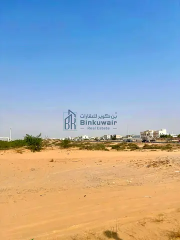 قطعة ارض مميزه جدا زاويه علي ثلاث شوارع تجاري سكني بشعر مميز