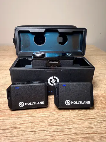 Hollyland LARK MAX Duo Wireless Microphone System