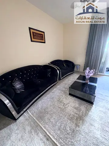 One-bedroom apartment with a living room, directly connected to Dubai Exit