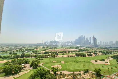 Spacious 3BR | Sea & Skyline View | Upgraded