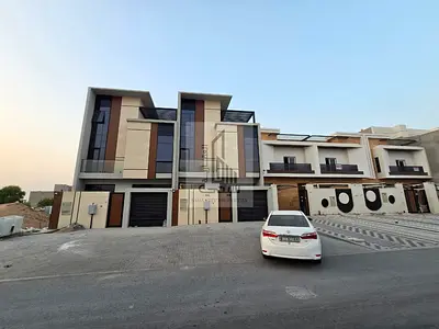 للايجار فيلا مودرن 5  غرف بدون رسوم
