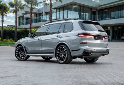 2023 BMW X7 — фото 3