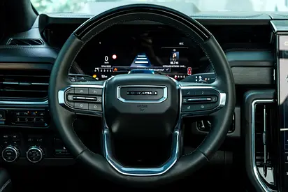 صورة 16 لـ 2025 GMC YUKON