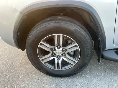 2016 Toyota FORTUNER 缩略图 16