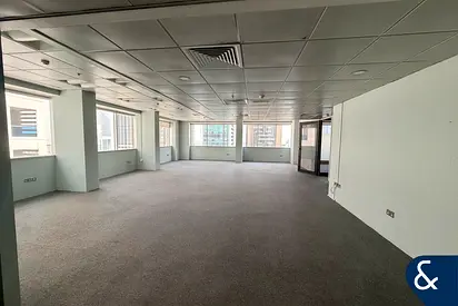 Fitted Office | Multiple Partitions | SZR