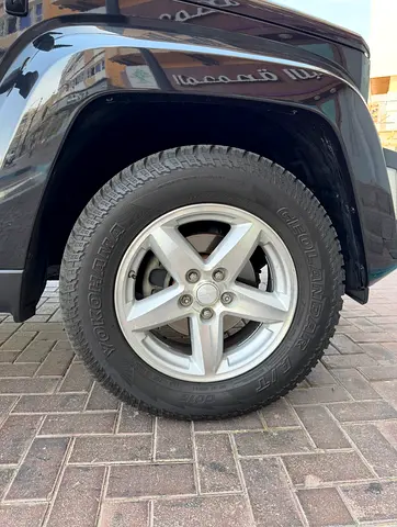 2010 JEEP CHEROKEE 照片 15