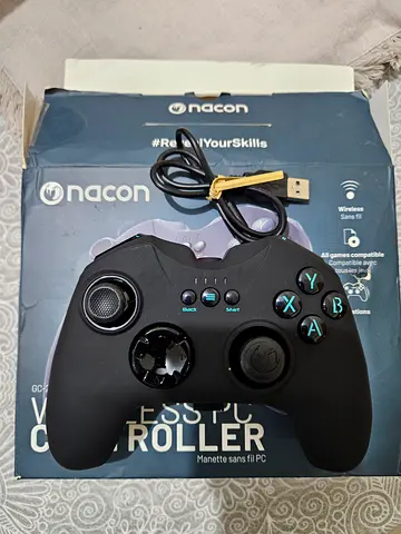 Nacon Wired USB Gaming Controller - flawless Working Condition and never used