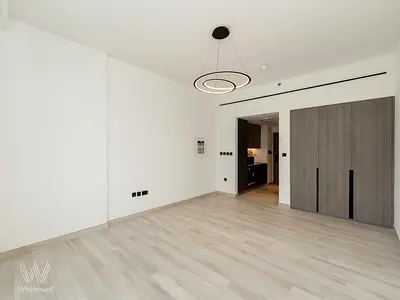 Unfurnished | Amenities View| Middle Floor