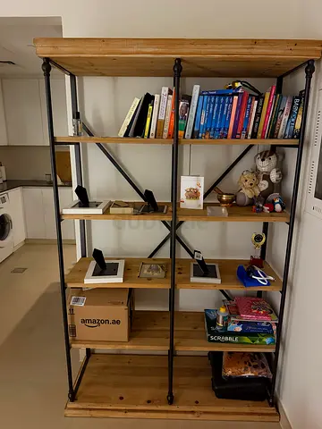 Shelving unit