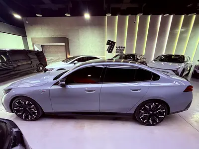 2024 BMW I5 photo 5