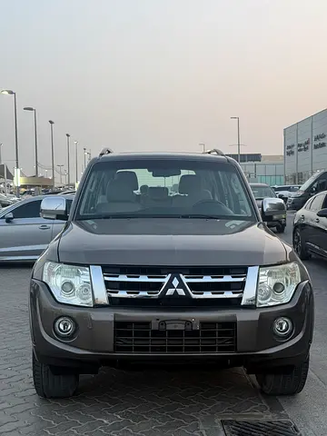 Mitsubishi Pajero GLS 2014 | GCC Specs | Well Maintained