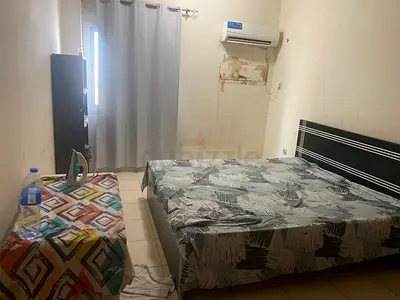 Spacious, fully furnished room available in Muhaisnah
