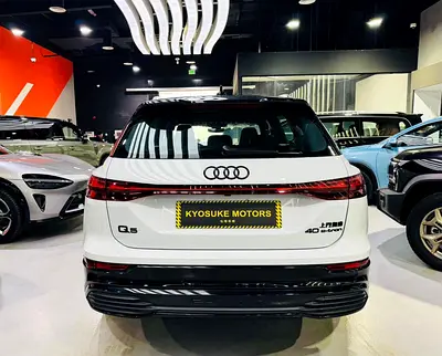 صورة 8 لـ 2024 AUDI Q5 E-TRON