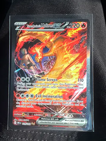 Pokemon-Team rocket’s Moltres EX 229/182-destined rivals SIR