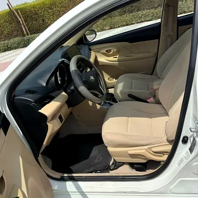 صورة مصغرة 9 لـ 2016 Toyota YARIS