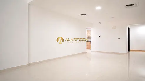 Modern Studio | Fully Furnished | Canal View