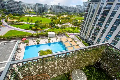Fully Furnished 2BR | Pool & Park View | Vacant