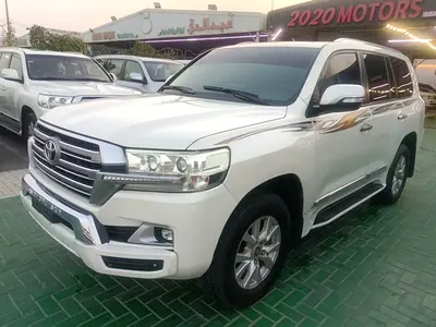 صورة 2 لـ 2017 Toyota LAND CRUISER