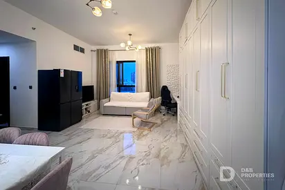 Upgraded | Fully Furnished | High Floor