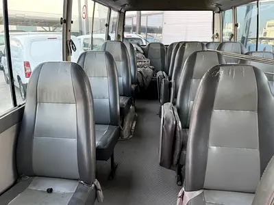 2008 Toyota COASTER — миниатюра 7