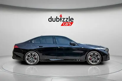 2024 BMW 5-SERIES photo 4