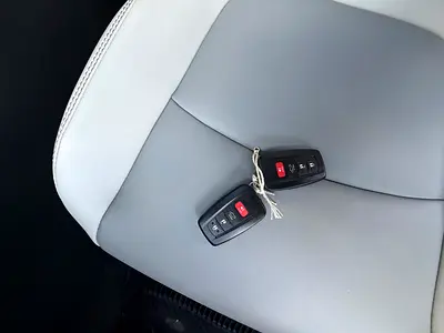 2025 Toyota RAV 4 照片 16