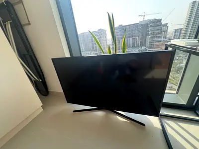 Samsung 43” 4K UHD HDR Smart TV – Series 7