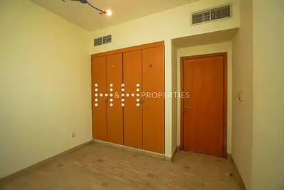 1 BR | Built-in wardrobes | Bisharah Building