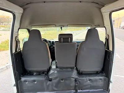 2018 Toyota HIACE photo 11